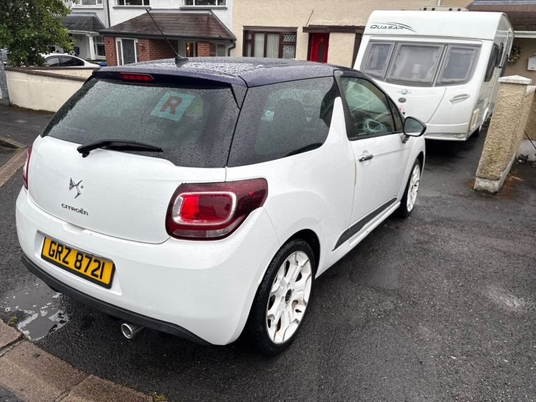 Citroen, DS3, Hatchback, 2014, Manual, 1560 (cc), 3 doors