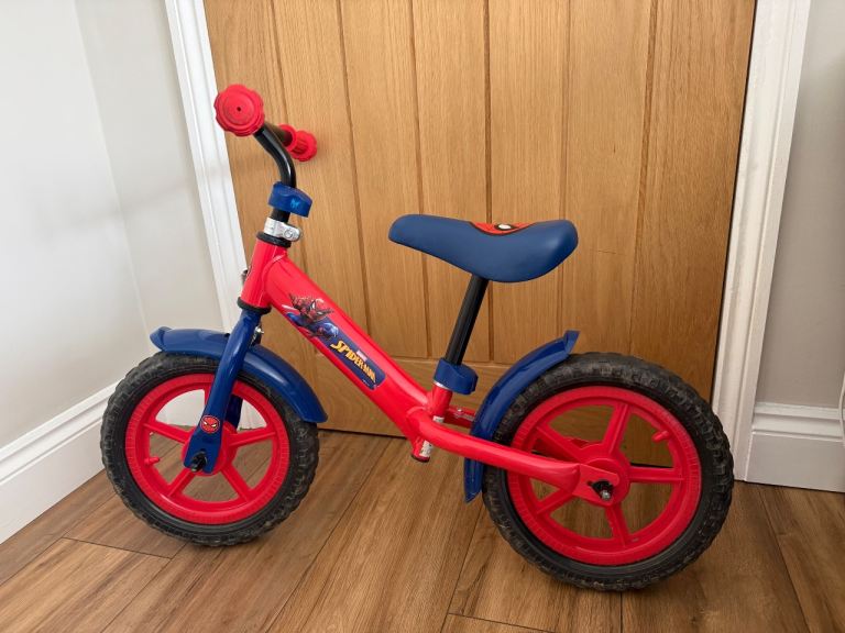 spider man 12 inch balance bike