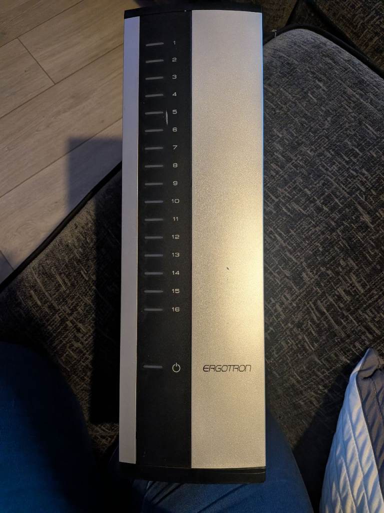 Ergotron Tablet Management Station - Silver/Black, Good Condition
