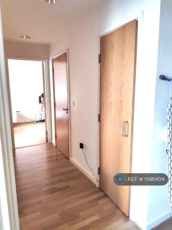 2 bedroom flat in Quadrant Court, Wembley, HA9 (2 bed) (#1596404)