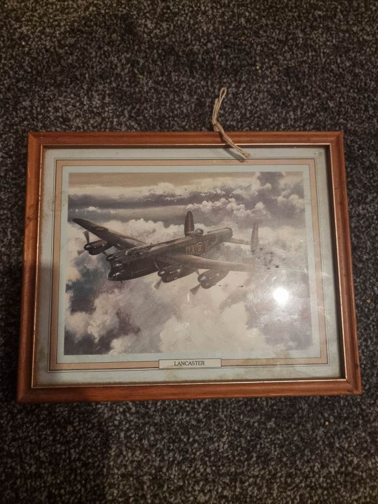 Lancaster Bomber Framed Print – Good Condition