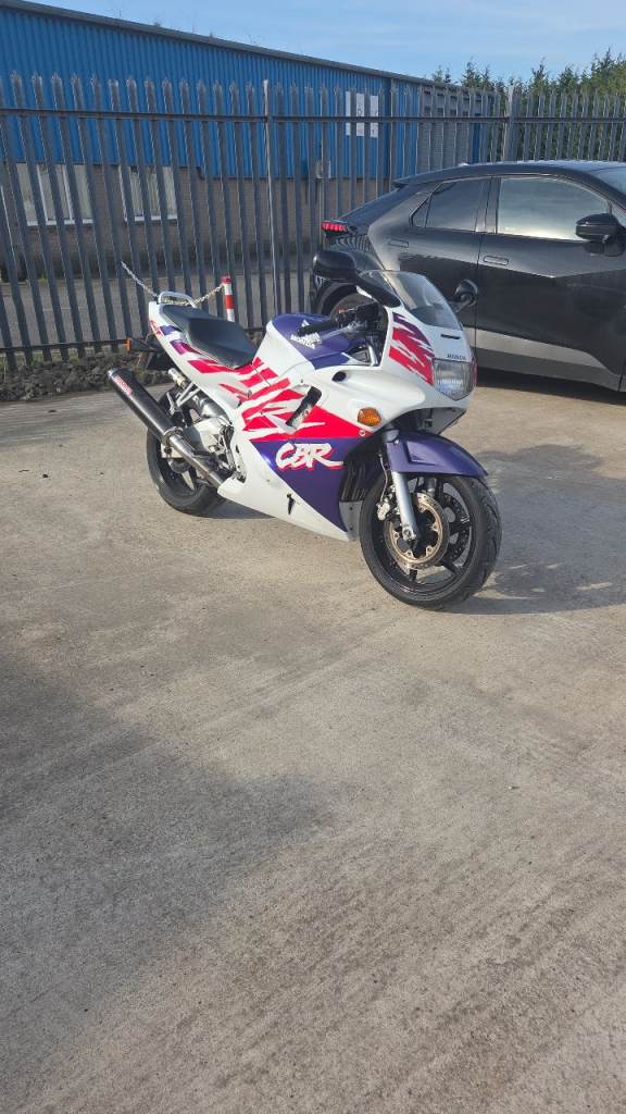 Honda cbr600f
