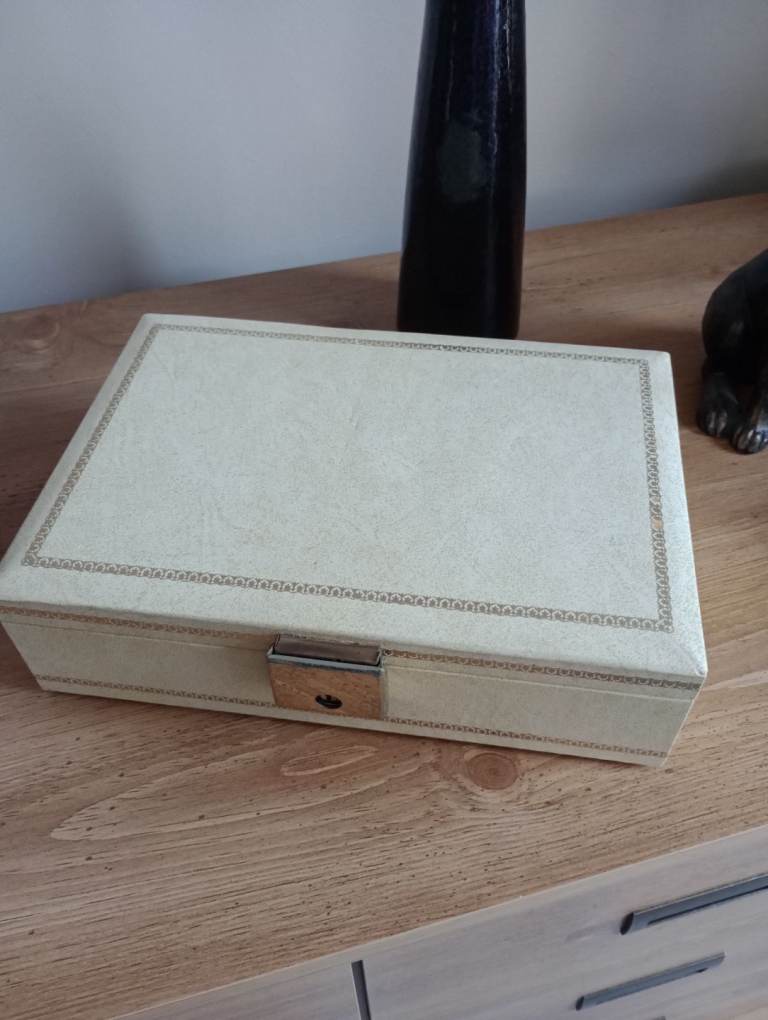 Jewellery  box 