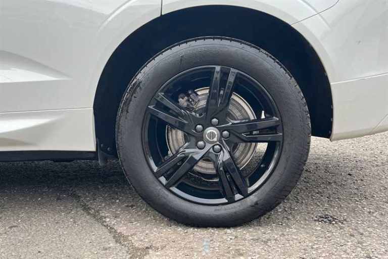 2020 Volvo XC60 2.0 T8 [390] Hybrid R DESIGN 5dr AWD Geartronic ESTATE PETROL/ELECTRIC Automatic