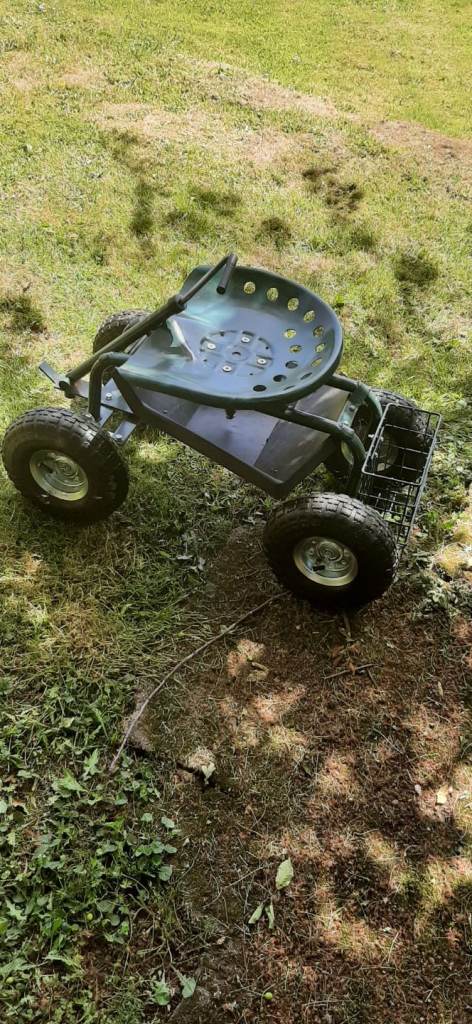 Garden weeder