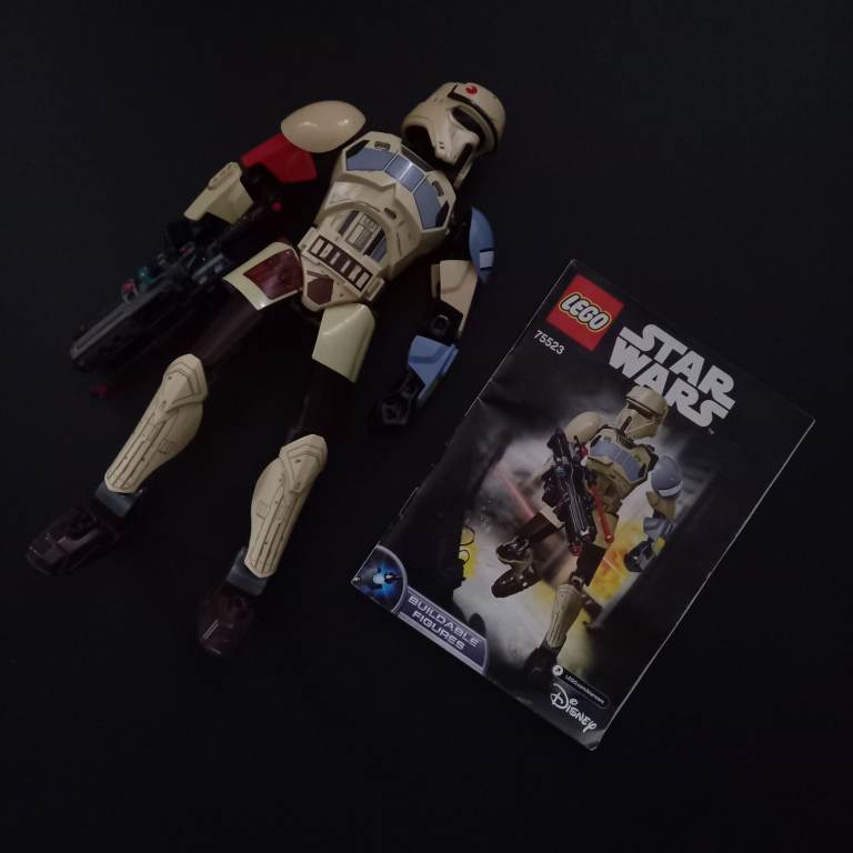 LARGE SCARIF STORMTROOPER LEGO FIGURINE