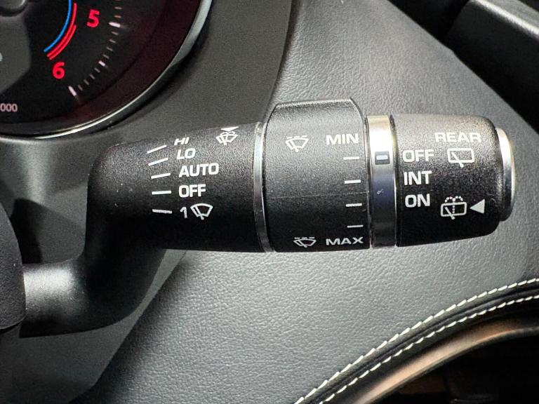 2017 Jaguar F-Pace 2.0 D180 R-Sport AWD Euro 6 (s/s) 5dr ESTATE Diesel Manual