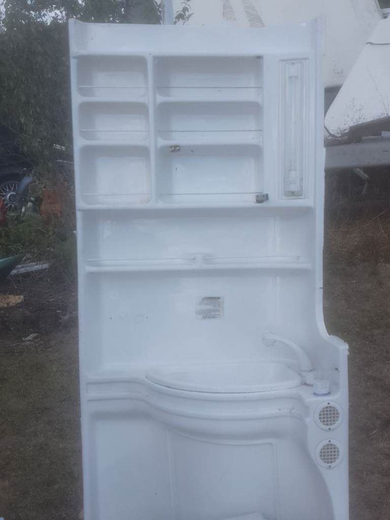 Complete bathroom 