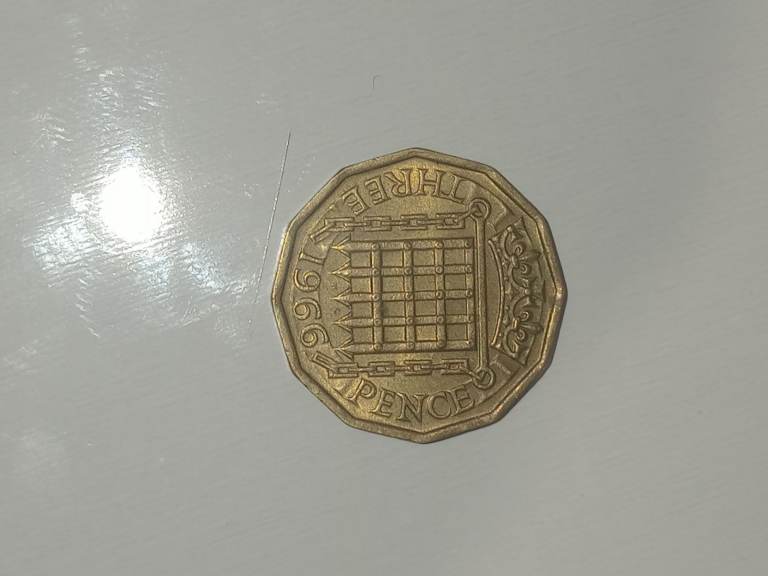 Rare 1966 Elizabeth II Three Pence Coin Bit Dated Circulated Without OMN