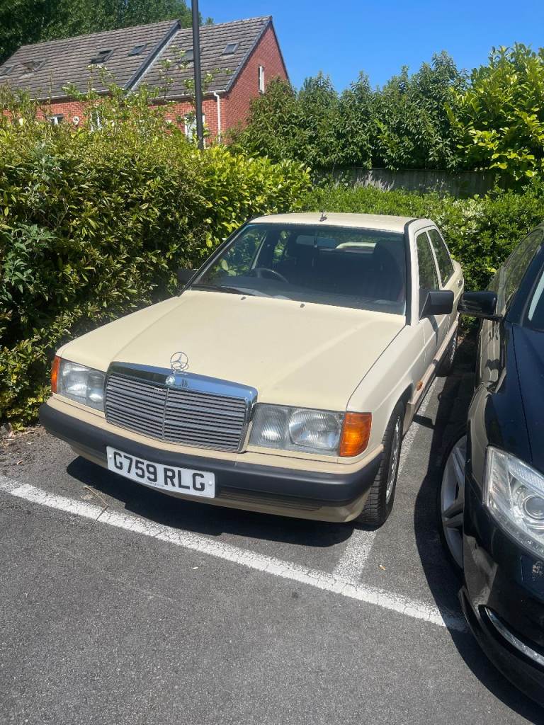 Mercedes-Benz, 190, Saloon, 1989, Manual, 1997 (cc), 4 doors