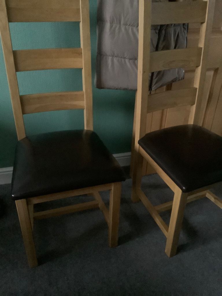 Extending Rectangular Dining Table and 6 Chairs, £85.00 for Sale