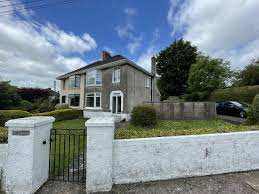 ACQUIRING RESIDENTIAL (HMO) OR COMMERCIAL PROPERTY FOR SALE