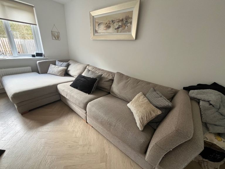 L shaped corner sofa/ couch 