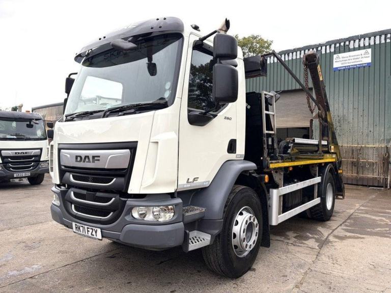 2021 DAF LF-260 SKIP LOADER