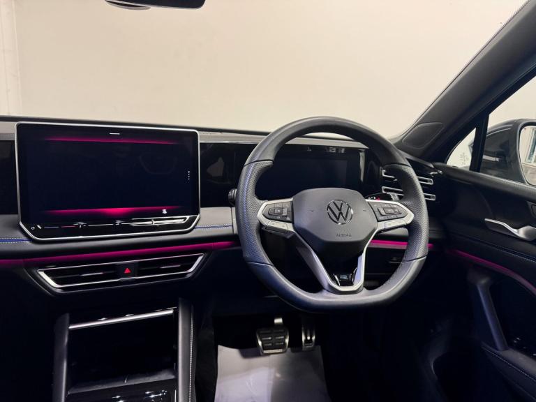 2025 Volkswagen Tiguan 1.5 TSI eHybrid 19.7kWh R-Line SUV 5dr Petrol Plug-in Hybrid DSG Euro 6 (s...