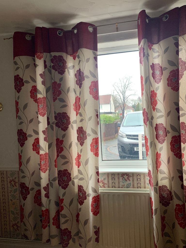 Beautiful curtains 90 drop 