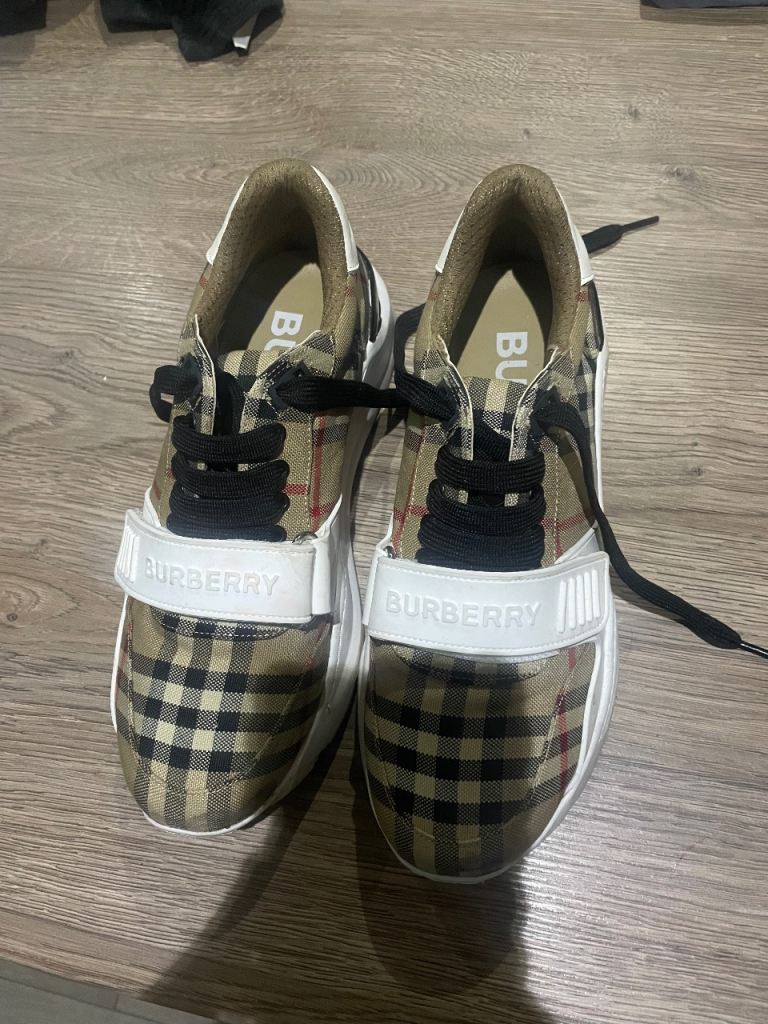 Burberry trainers 