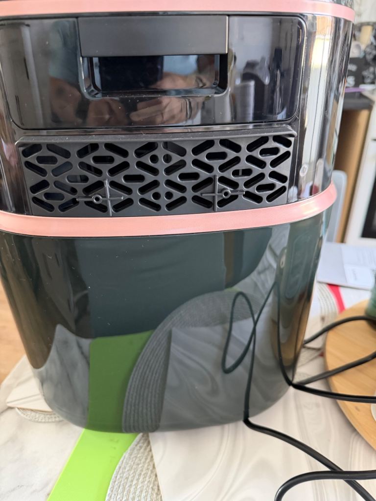 Klarstein Airexpress Air Fryer - Black with Rose Gold Trim