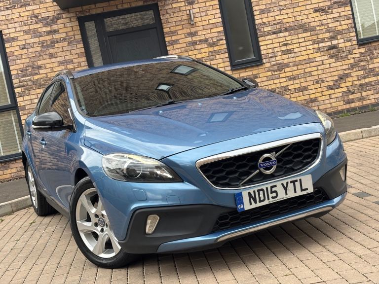 Volvo, V40, Hatchback, 2015, Manual, 1969 (cc), 5 doors