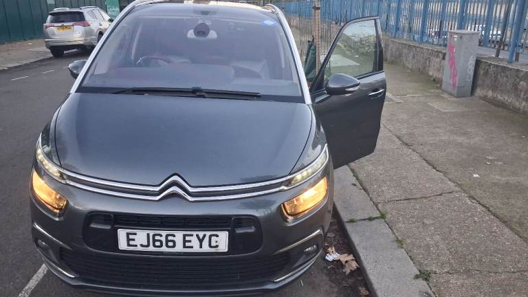 Citroen, GRAND C4 PICASSO, MPV, 2016, Semi-Auto, 1560 (cc), 5 doors