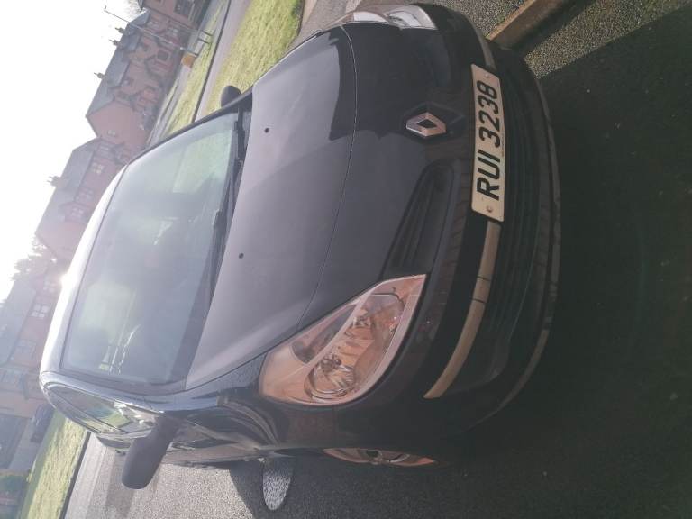 Black Renault clio 2008 1.5 £1500 ONO