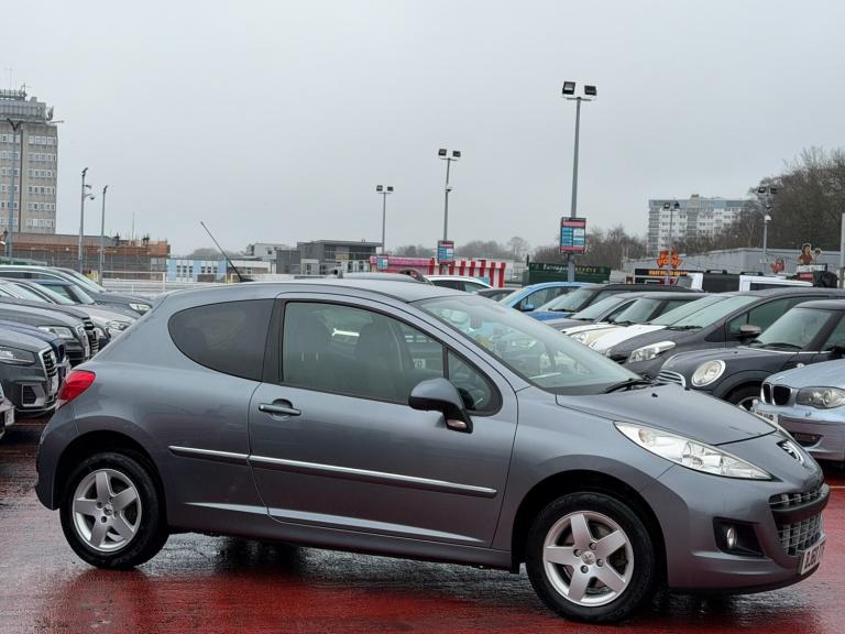 2010 Peugeot 207 1.4 VTi Sport 3dr - LONG MOT - FSH - JUST SERVICED HATCHBACK Petrol Manual