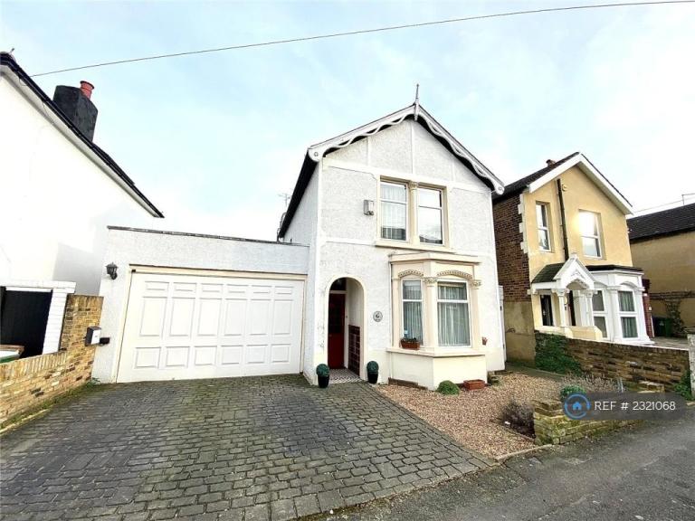 4 bedroom house in Pickford Road, Bexleyheath, DA7 (4 bed) (#2321068)