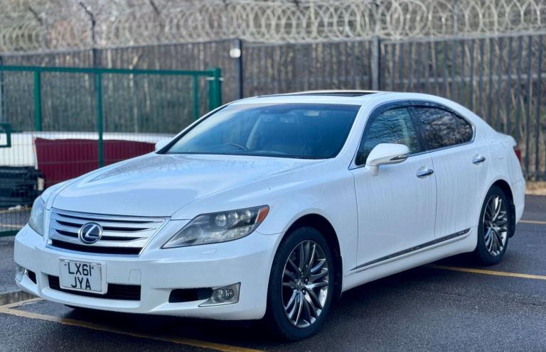 2011 Lexus LS 5.0 600h V8 Premier Saloon 4dr Petrol Hybrid CVT 4WD  Saloon Hybrid Electric Automatic