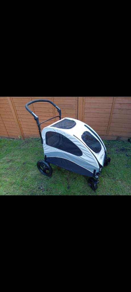 Pet pram