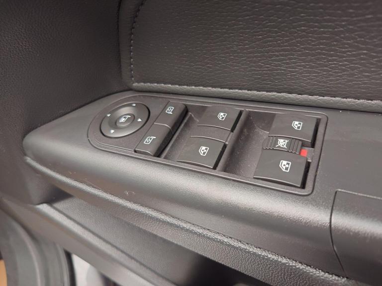 2010 Vauxhall Astra 1.6i 16v Elite 5dr HATCHBACK Petrol Manual