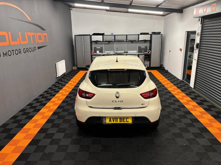 2015 Renault Clio 1.5 dCi 90 Dynamique S MediaNav Energy 5dr HATCHBACK Diesel Manual