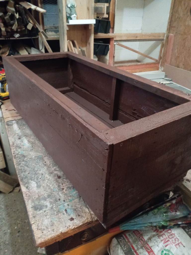 2 Wooden planters