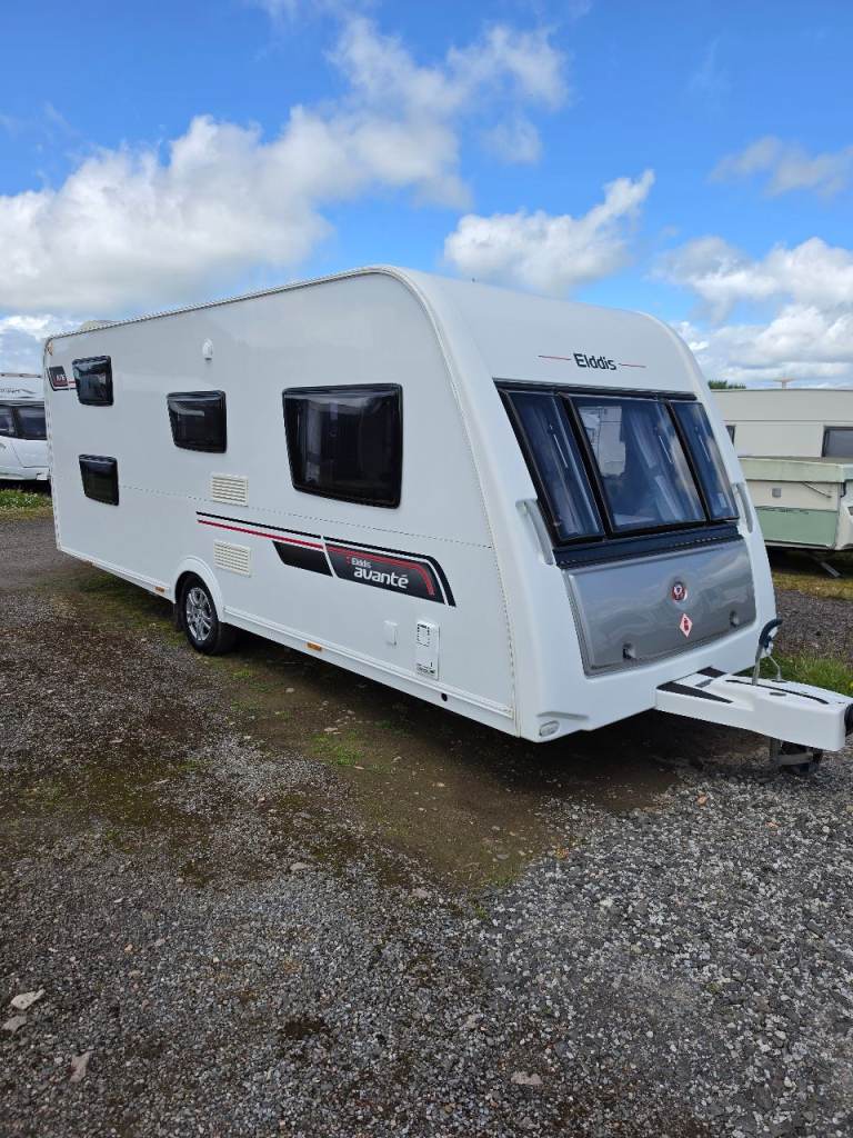 Elddis avante 576/6 berth fixed bunk beds 2014 fantastic layout for family 