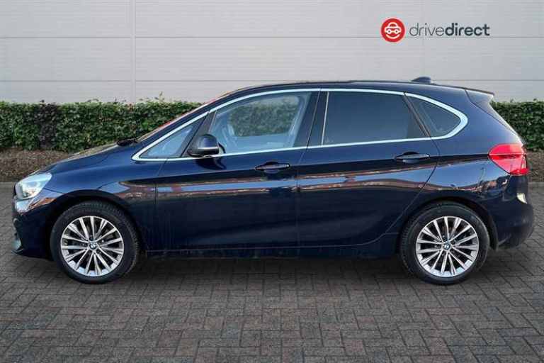 2018 BMW 2 Series 220d xDrive Luxury 5dr Step Auto HATCHBACK DIESEL Automatic