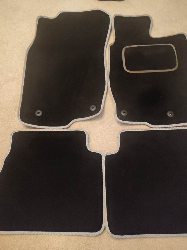 Car mats 
