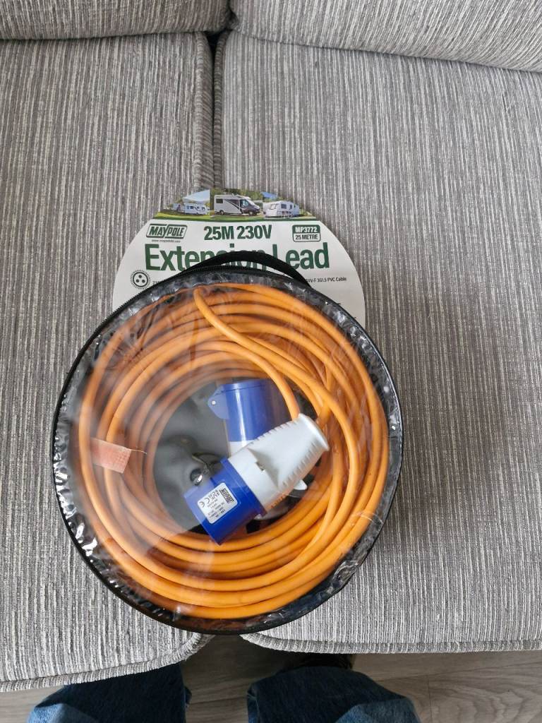 Maypole 25 metre caravan/motorhome hook up cable 230v/16amp