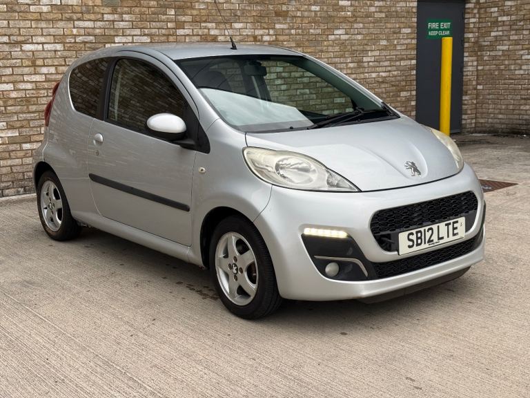 Peugeot, 107, Hatchback, 2012, Manual, 998 (cc), 3 doors