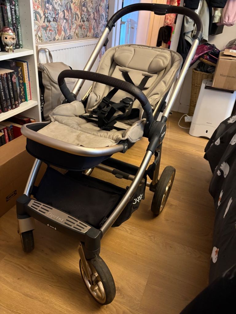 Oyster 3 travel system (minus car seat) , £40.00 for Sale