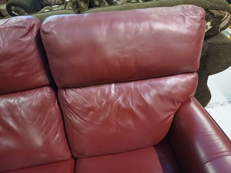 Red leather two-piece suite 