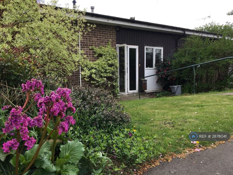 3 bedroom house in Headcorn Drive, Canterbury, CT2 (3 bed) (#2878041)