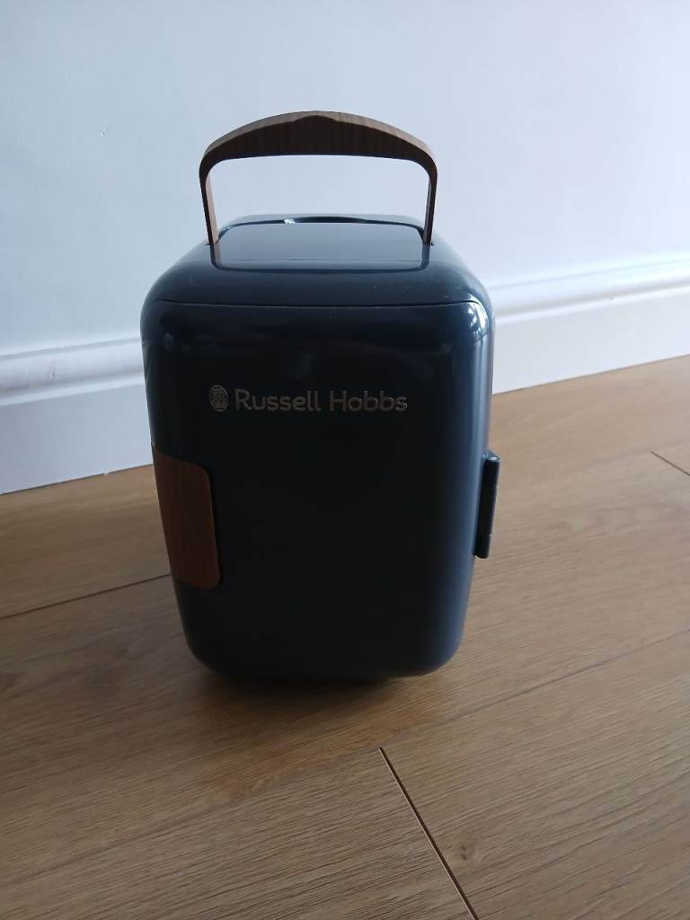 Russell Hobbs mini fridge 