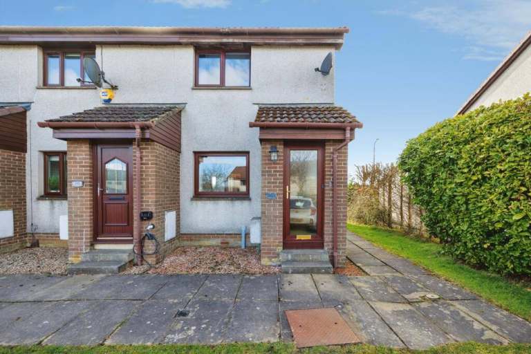 2 bedroom End terraced House 