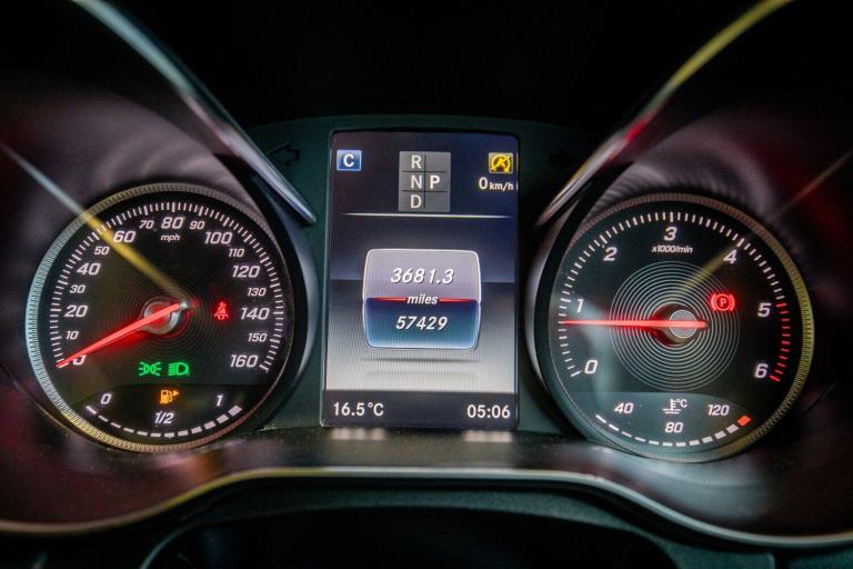 2018 Mercedes-Benz C Class 2.1 C250d AMG Line (Premium Plus) Saloon 4dr Diesel G-Tronic+ Euro 6 (...