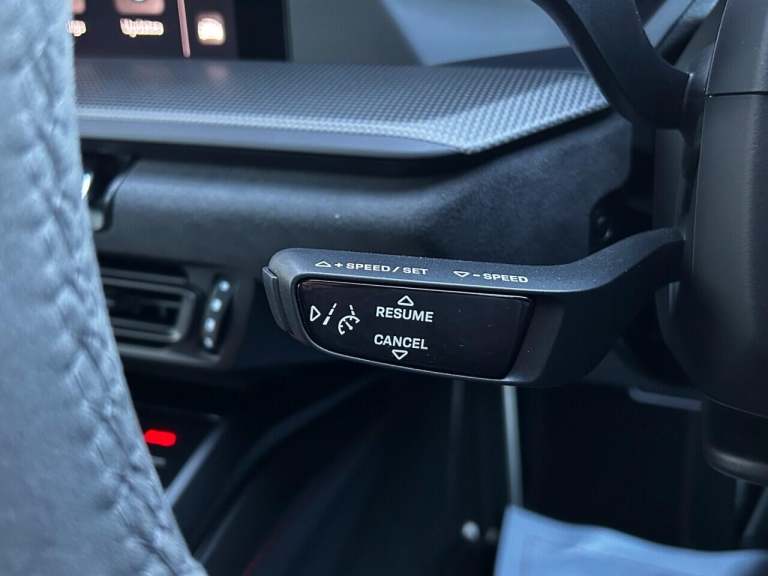 2024 Porsche 911 GTS 2dr PDK COUPE PETROL Automatic