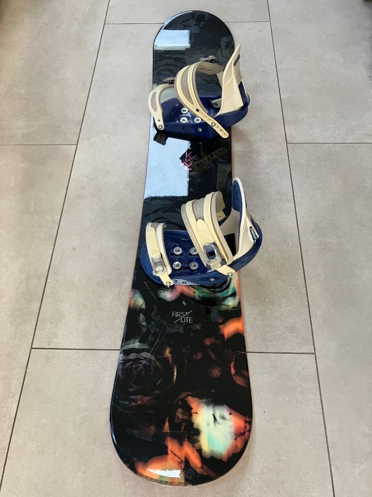 K2 First Lite 143cm snowboard & Burton Freestyle bindings