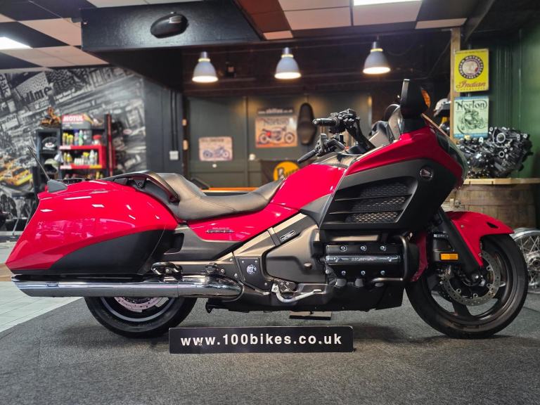 2015 HONDA GL1800 B-D BAGGER F6B GOLDWING 13,500 MILES