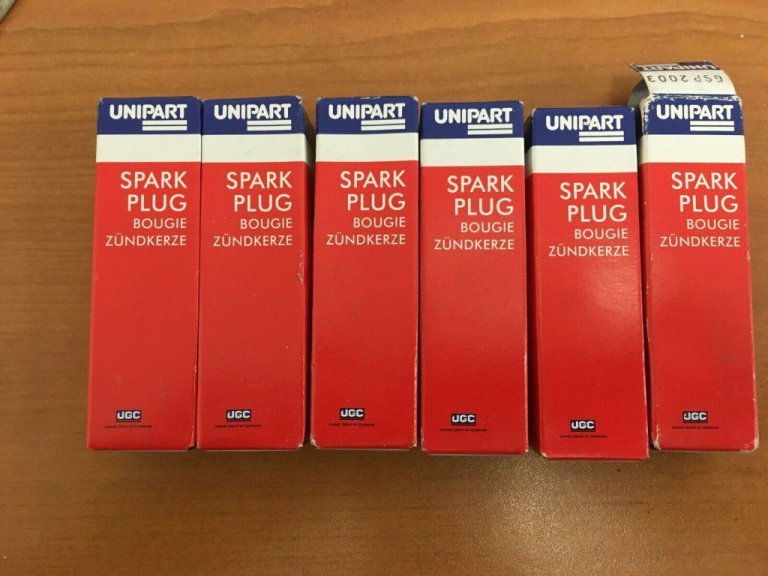 UNIPART SPARK PLUGS TO SUIT JAGUAR XJ6 XJ40 XJS