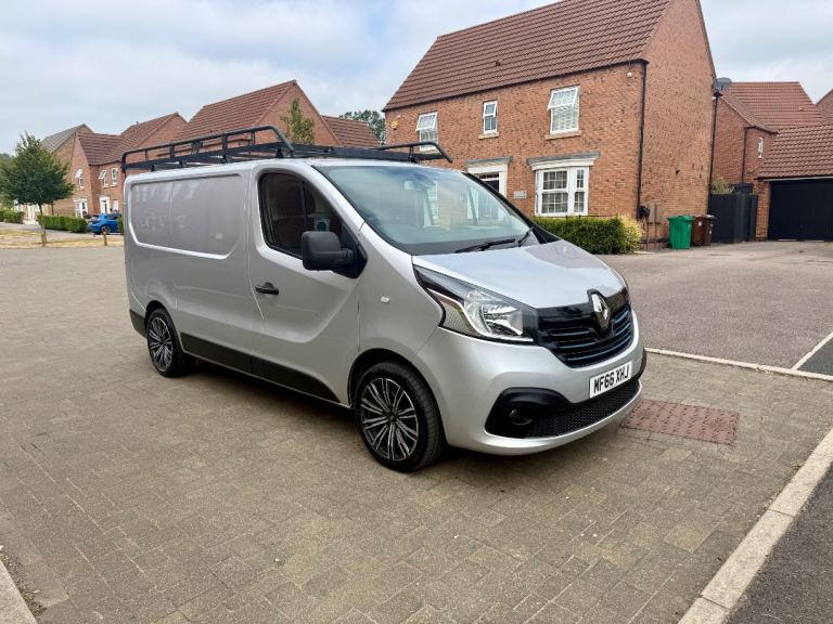 Renault Trafic Sportive 12M/Mot Low Miles Fully Loaded Sat nav Alloys  Vauxhall vivaro Sportive Ulez