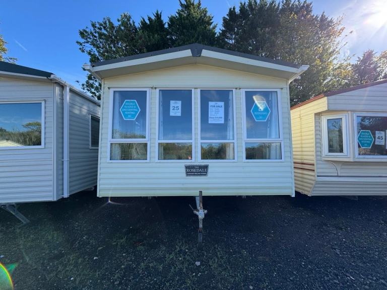 2 Bed 39x12 Offsite Static Caravan - Freestanding Furniture, DG, CH, New Carpet