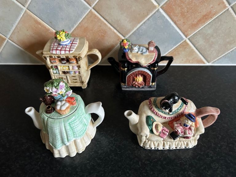 Vintage Whittard of Chelsea Mini Teapot Ornaments